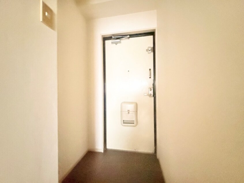 玄関 三国ＤＥＮＯビル