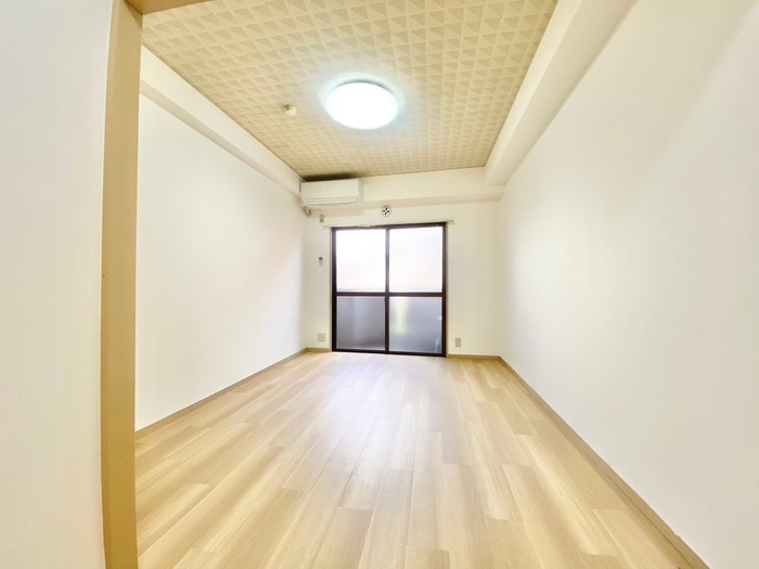 居室 三国ＤＥＮＯビル