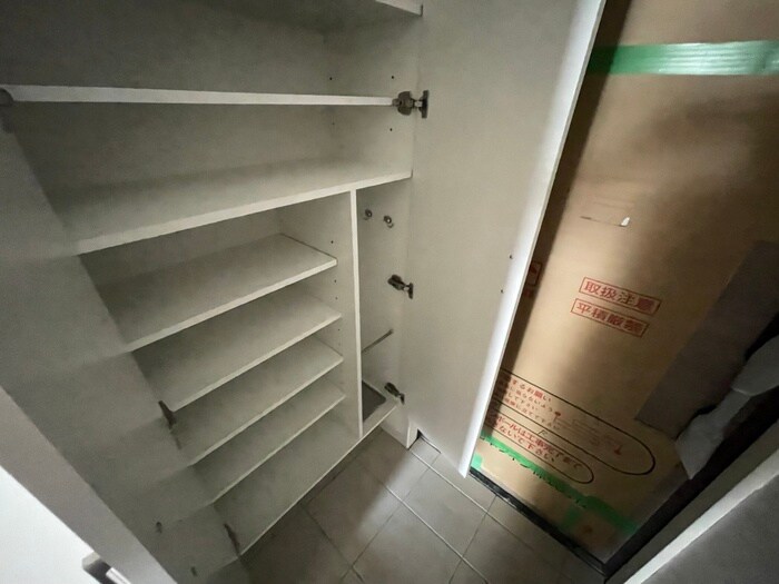 靴箱 ラ・ペーシュ天王寺