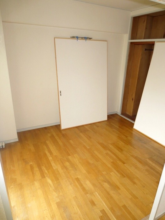 居室 ロ－ドハイツ