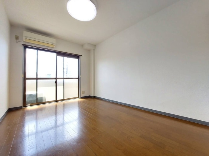 居室 アドラブ－ル