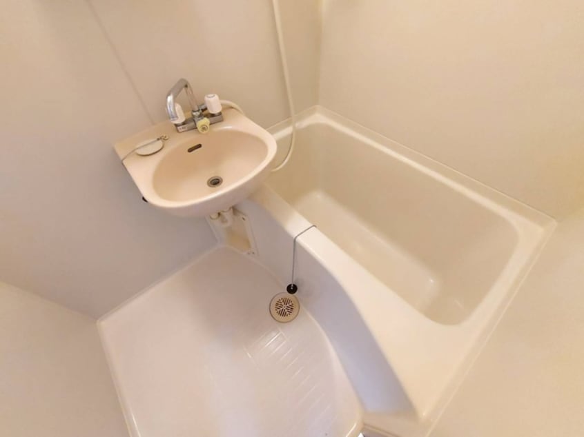 バス／シャワールーム等 アドラブ－ル