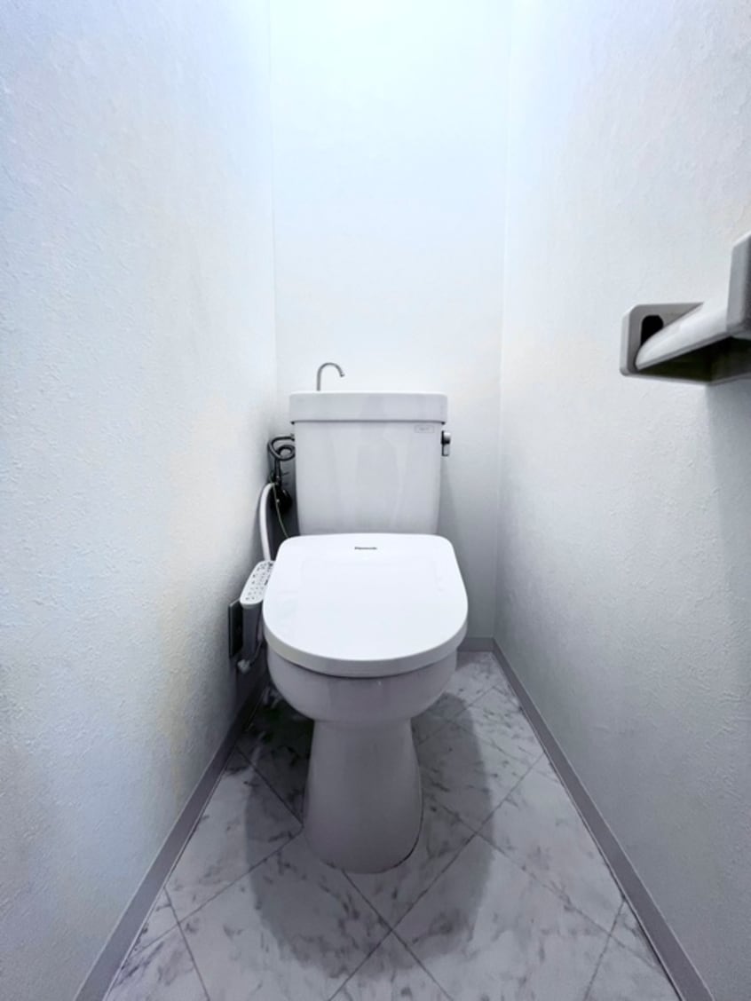 トイレ フレームコート43