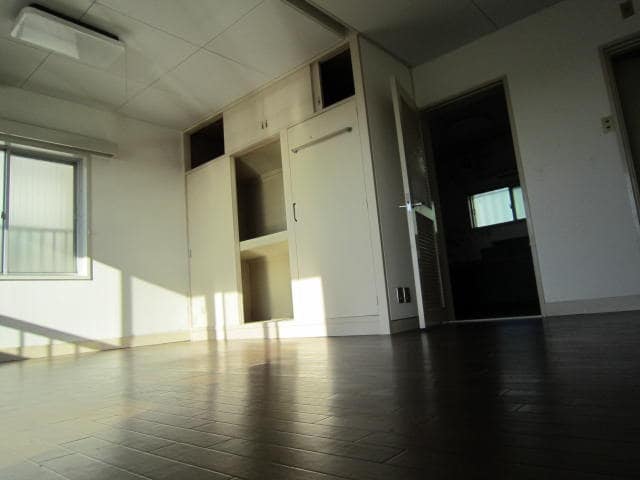 居室 エルパラッツォ熊内