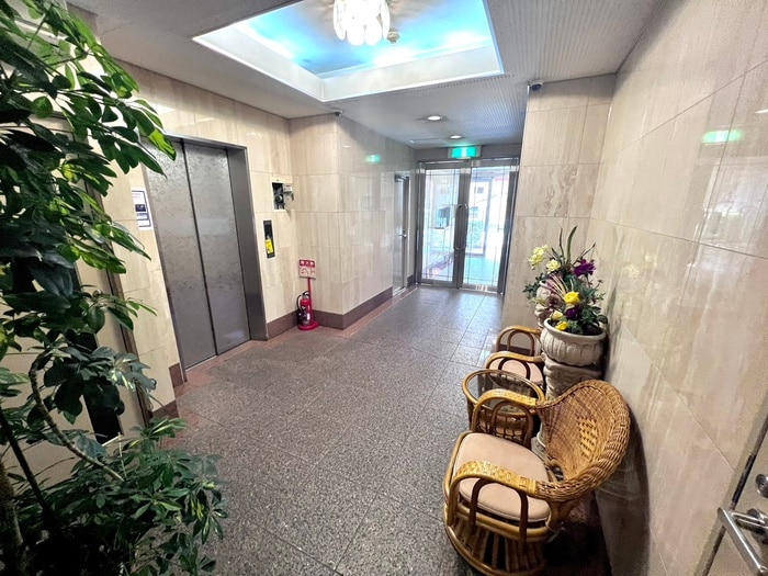 エントランス部分 ジョリ－フロ－ラ