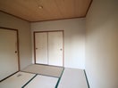 居室 信雄マンション