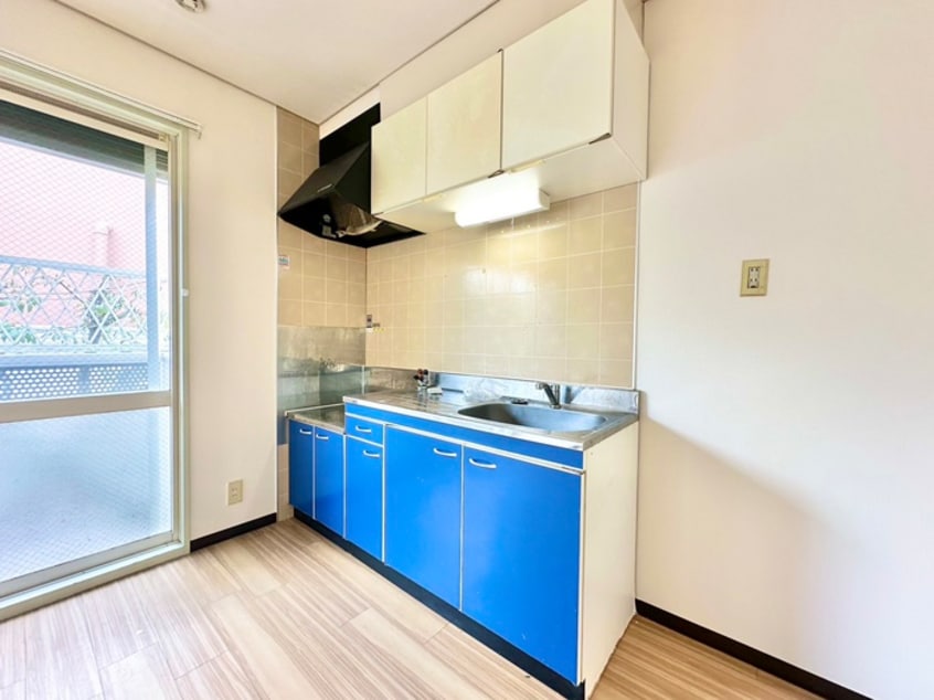 キッチン ラフォ－レ深井