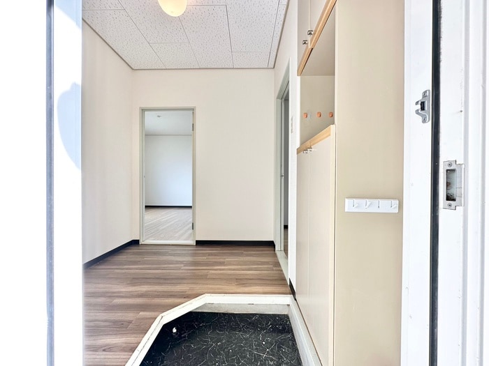 玄関 ラフォ－レ深井