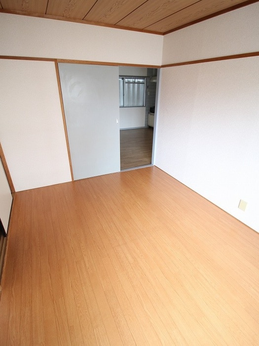 居室 シャトラン香里園