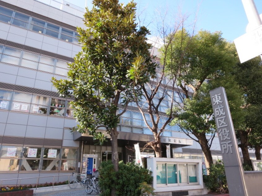東成区役所(役所)まで330m グランドハイツ玉津