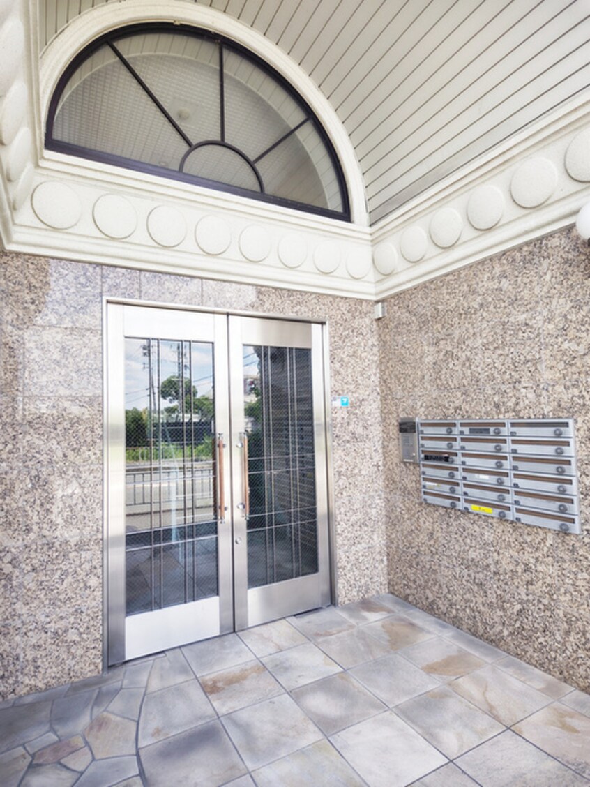 エントランス部分 エトワール磐船