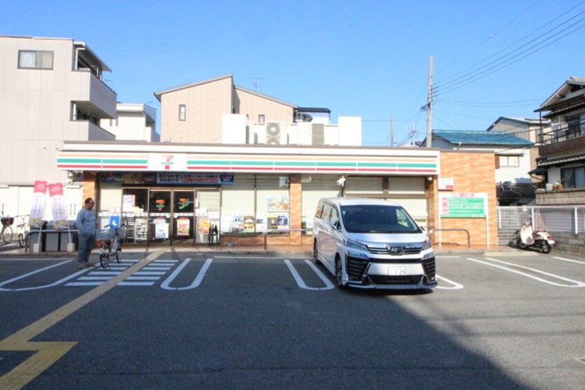 セブンイレブン大阪万代５丁目店(コンビニ)まで300m レナジア帝塚山