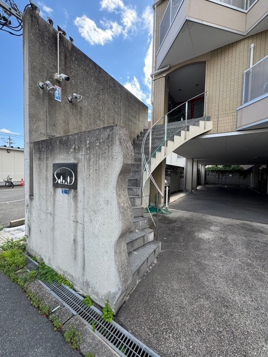 エントランス部分 ソレイユ