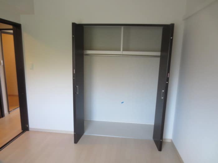 収納 クランエシオ