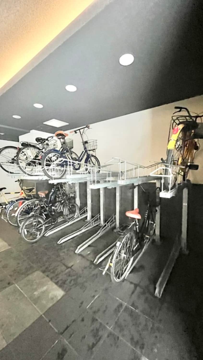 駐輪場 アクティ天満橋