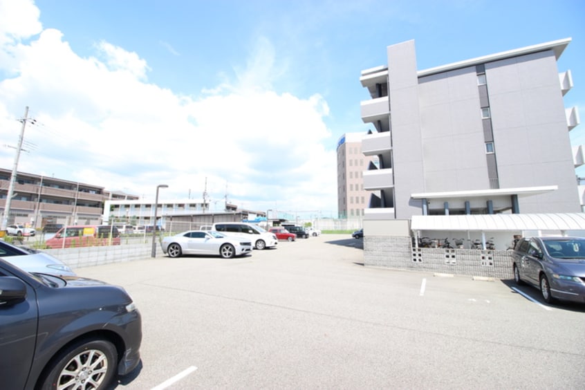 駐車場 パレスマイセン