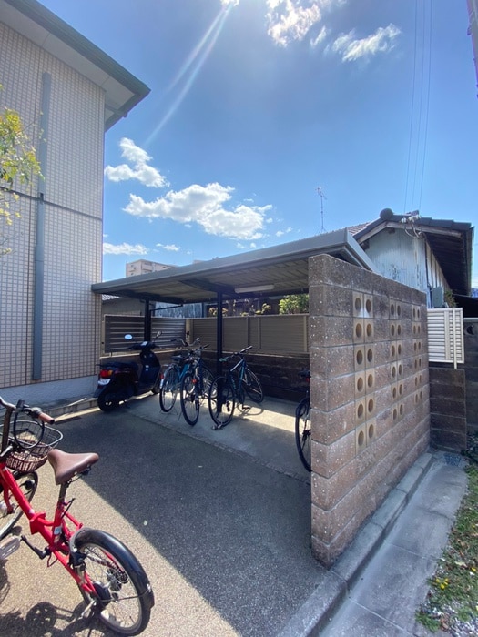 駐輪場 ドゥ・リュエルB