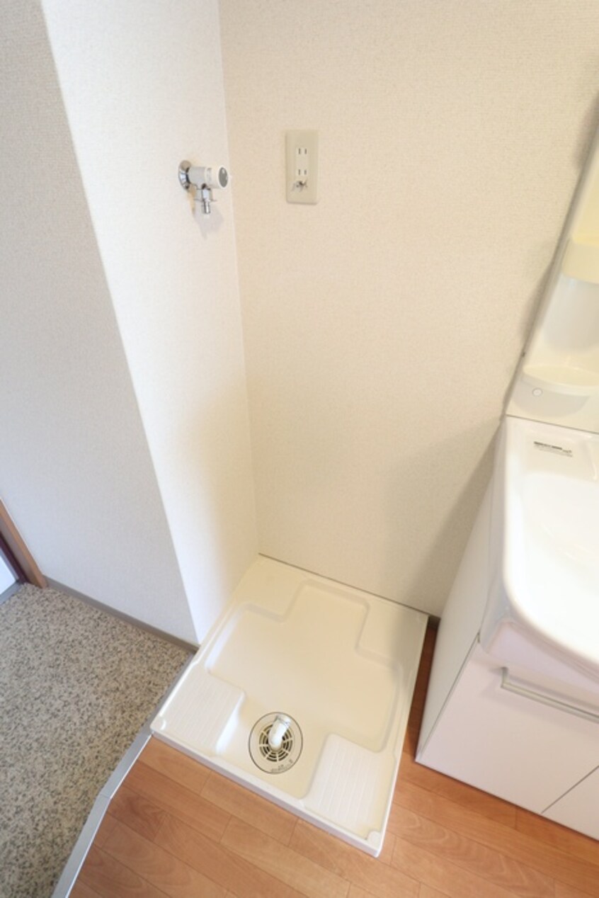 洗濯機置場 セトルはまおおつ