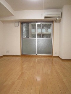 居室 パウゼ大手前