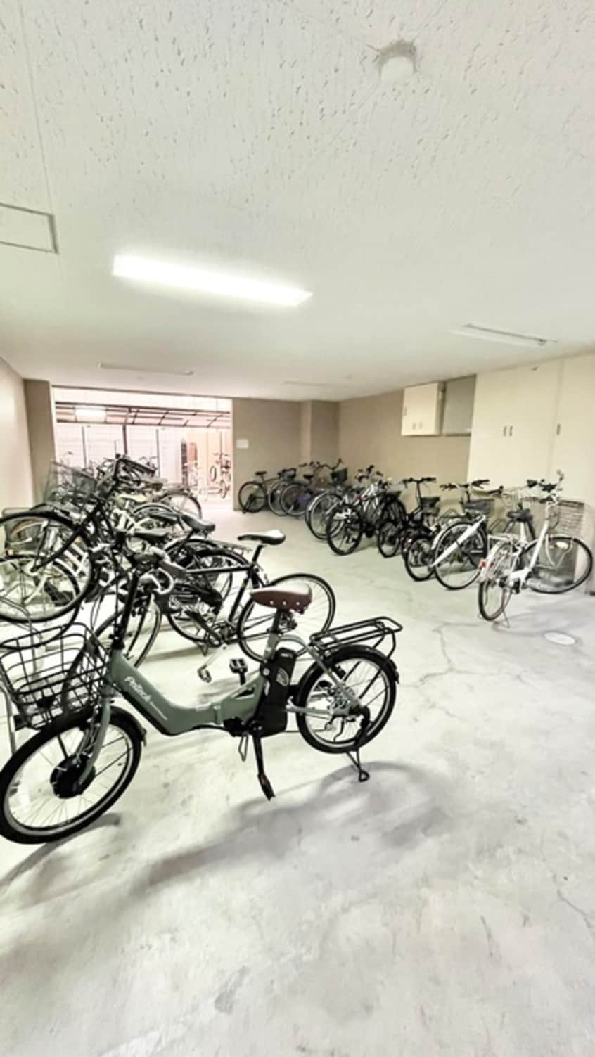 駐輪場 パウゼ大手前