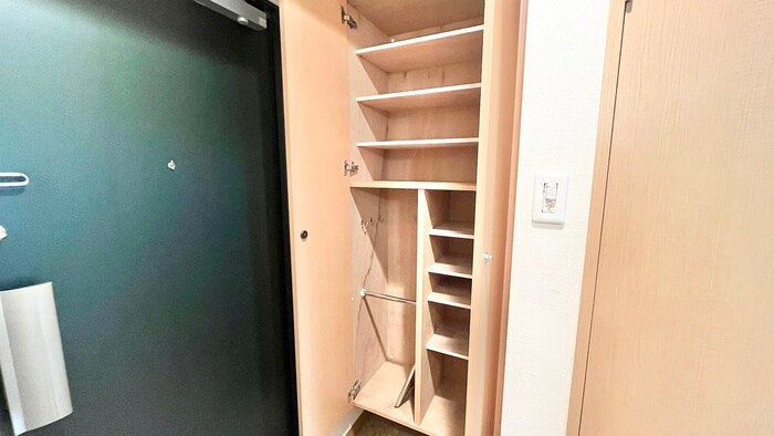 靴箱 パウゼ大手前