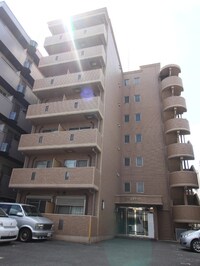 Ｇｒａｃｅ　Ｃｏｕｒｔ