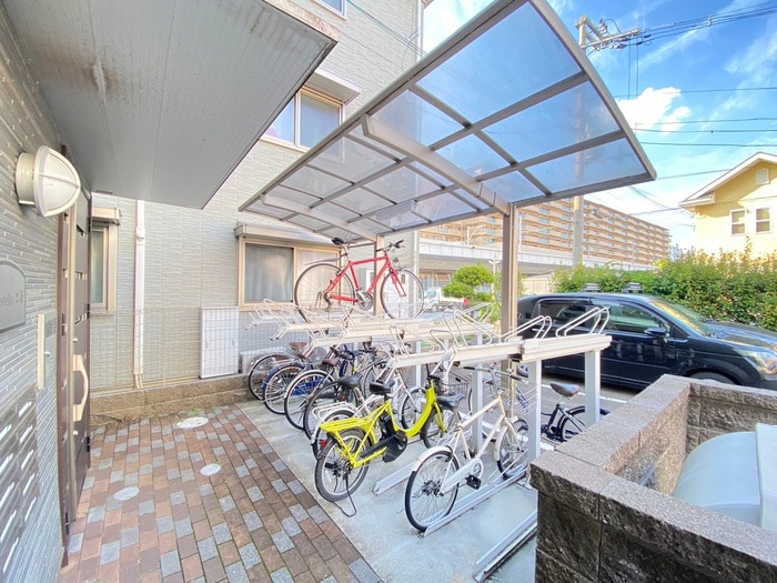 駐輪場 アンカステッロ二条