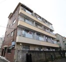 日栄マンションの外観