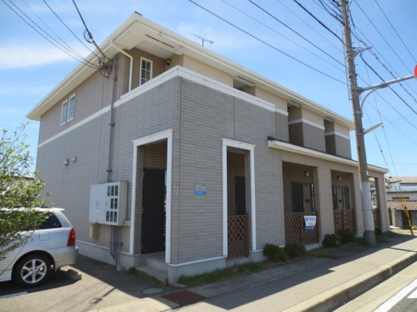 エントランス部分 セレッソ八木