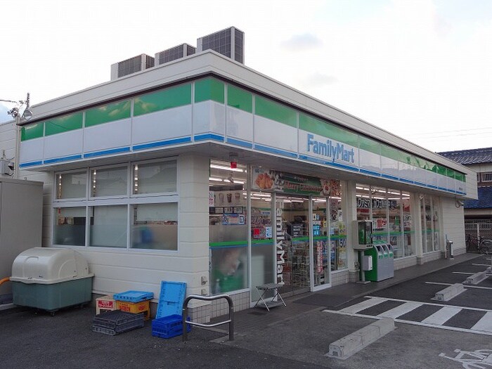 ファミリーマート(コンビニ)まで400m セレッソ八木