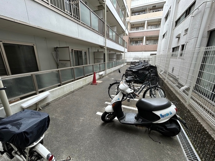 駐輪場 クレアドル須磨