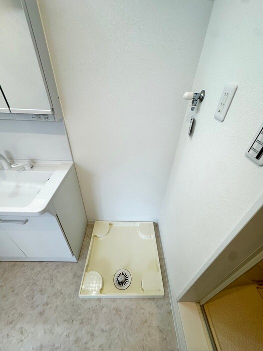 洗濯機置場 ＷｉｎｄＢｅｌｌ出口