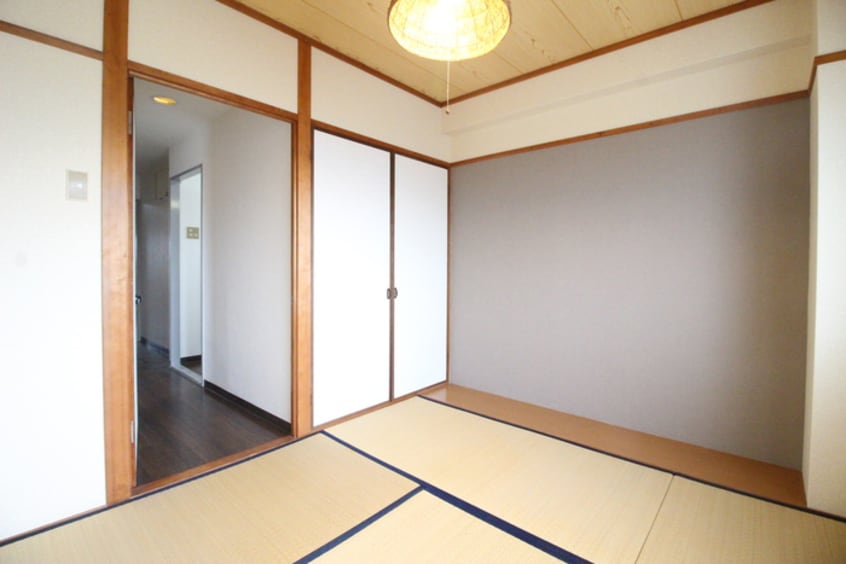 居室 伸栄ハイツ