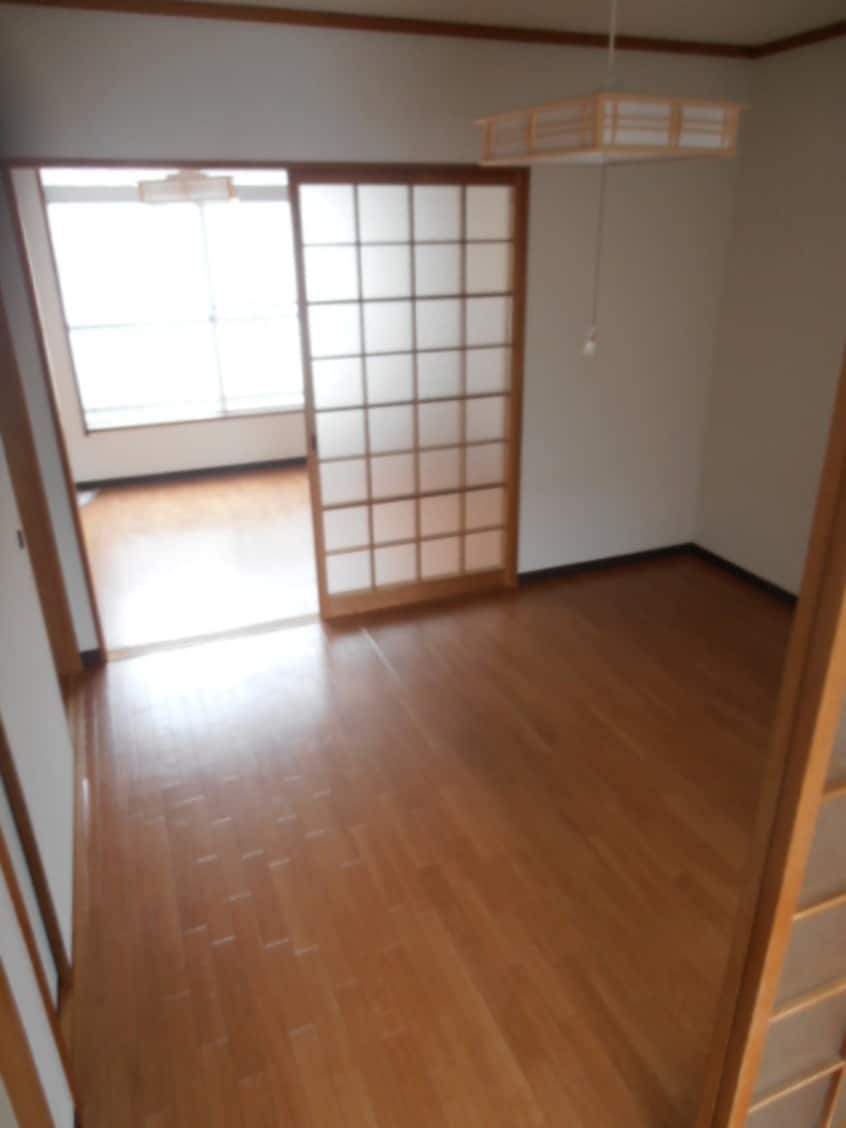 居室 門戸東ハイツ