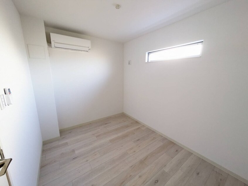 居室 クリエオーレ南新町