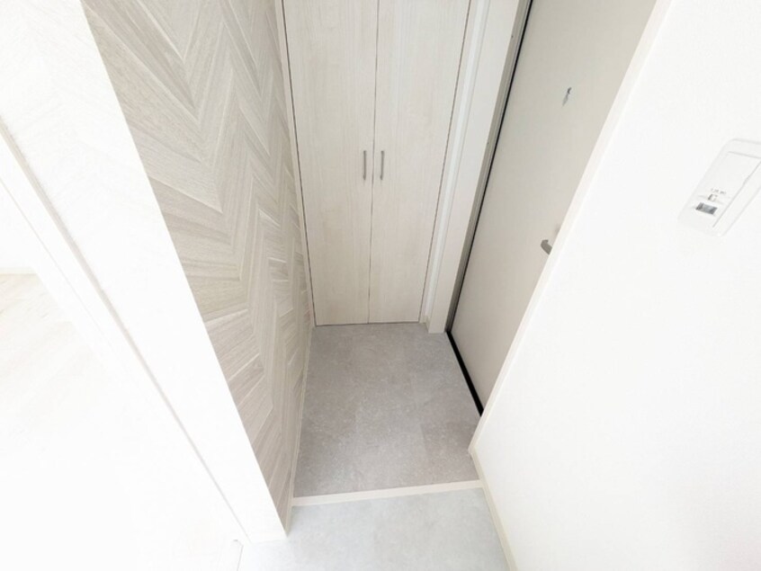 玄関 クリエオーレ南新町