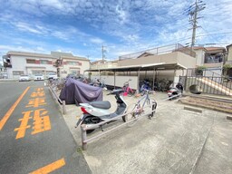 バイク置き場