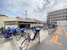 駐輪場