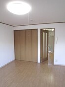 居室 フローレスハタ