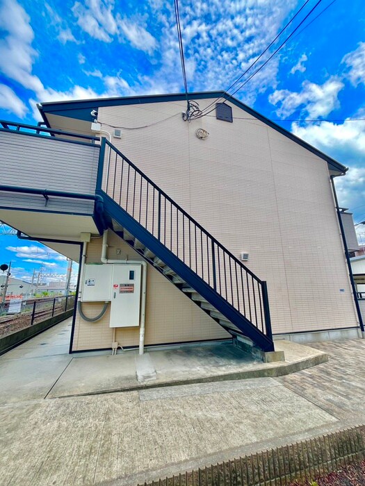 エントランス部分 フローレスハタ