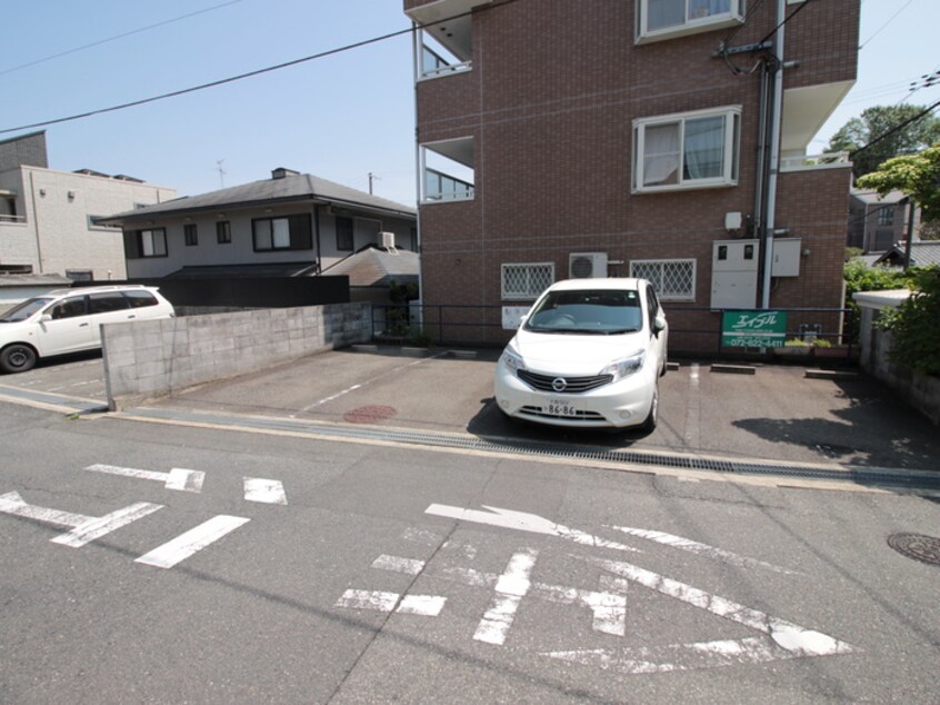 駐車場 シャンブル南春日丘