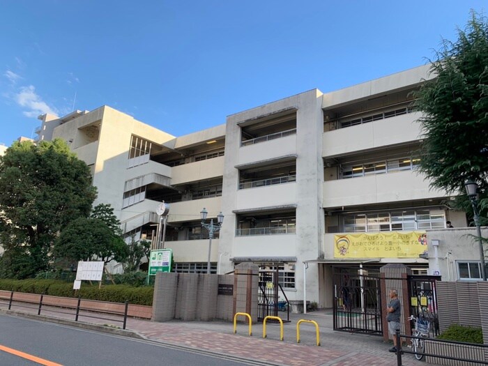 豊津第一小学校(小学校)まで400m Ｅ－ＰＬＡＣＥ