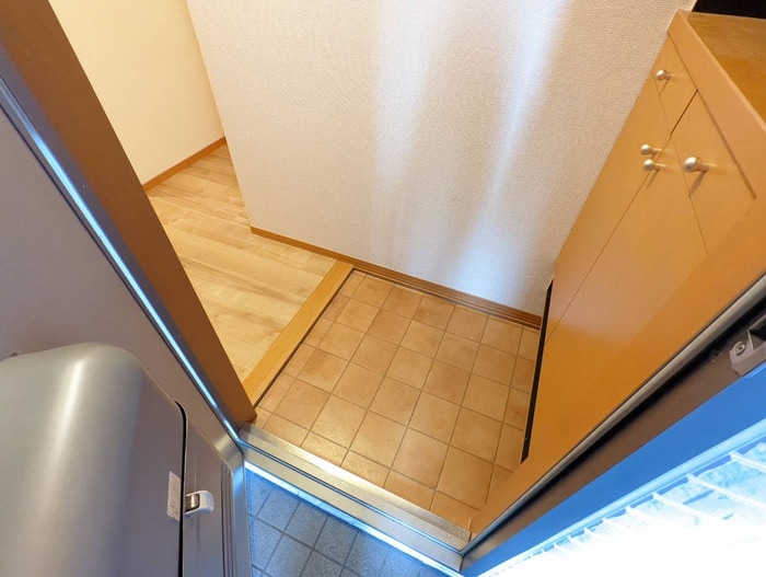 玄関 リリックスブル－