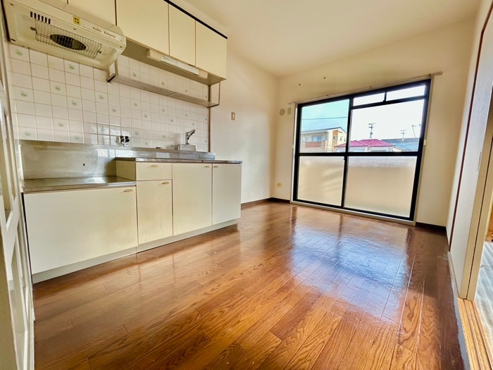 居室 ロワ－ル和泉