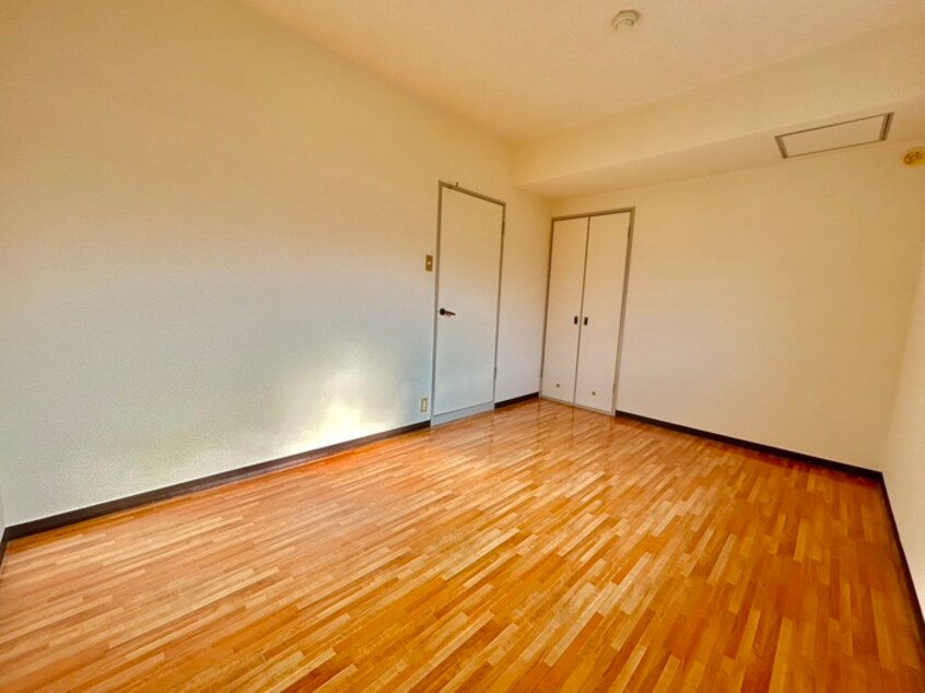 居室 ロワ－ル和泉