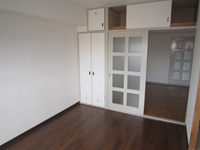 居室 ロワ－ル和泉