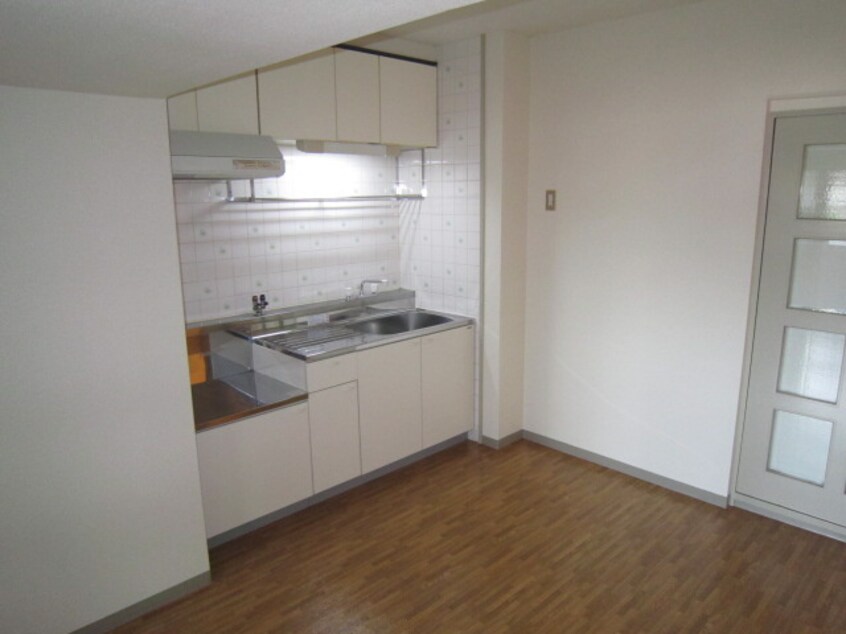 居室 ロワ－ル和泉