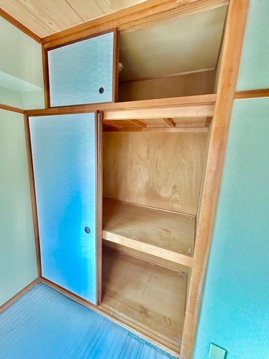 収納 ロワ－ル和泉