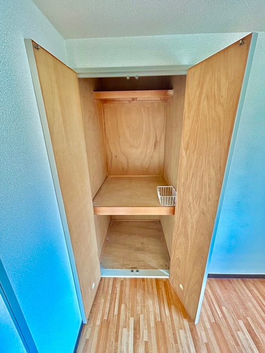 収納 ロワ－ル和泉