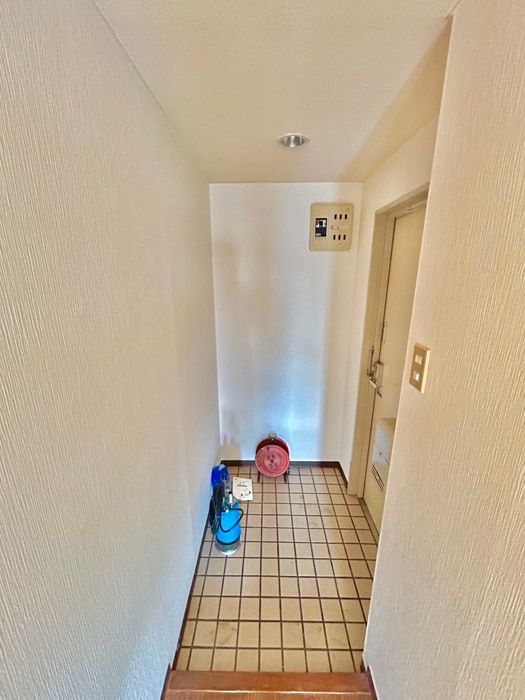 玄関 ロワ－ル和泉